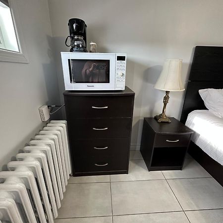 Motel Le Refuge Шербрук Экстерьер фото