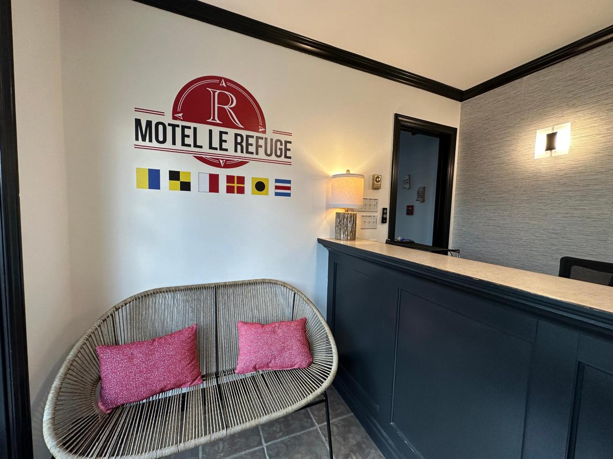 Motel Le Refuge Шербрук Экстерьер фото