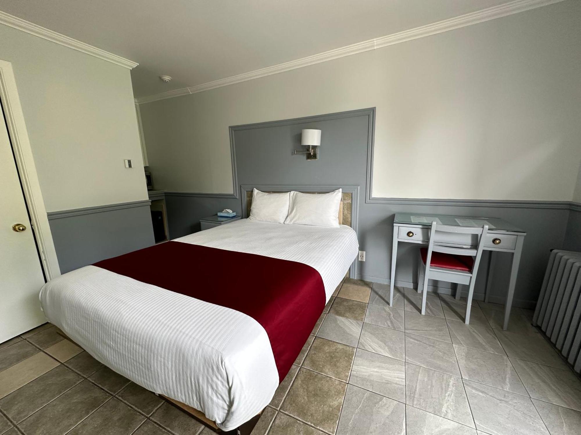 Motel Le Refuge Шербрук Экстерьер фото