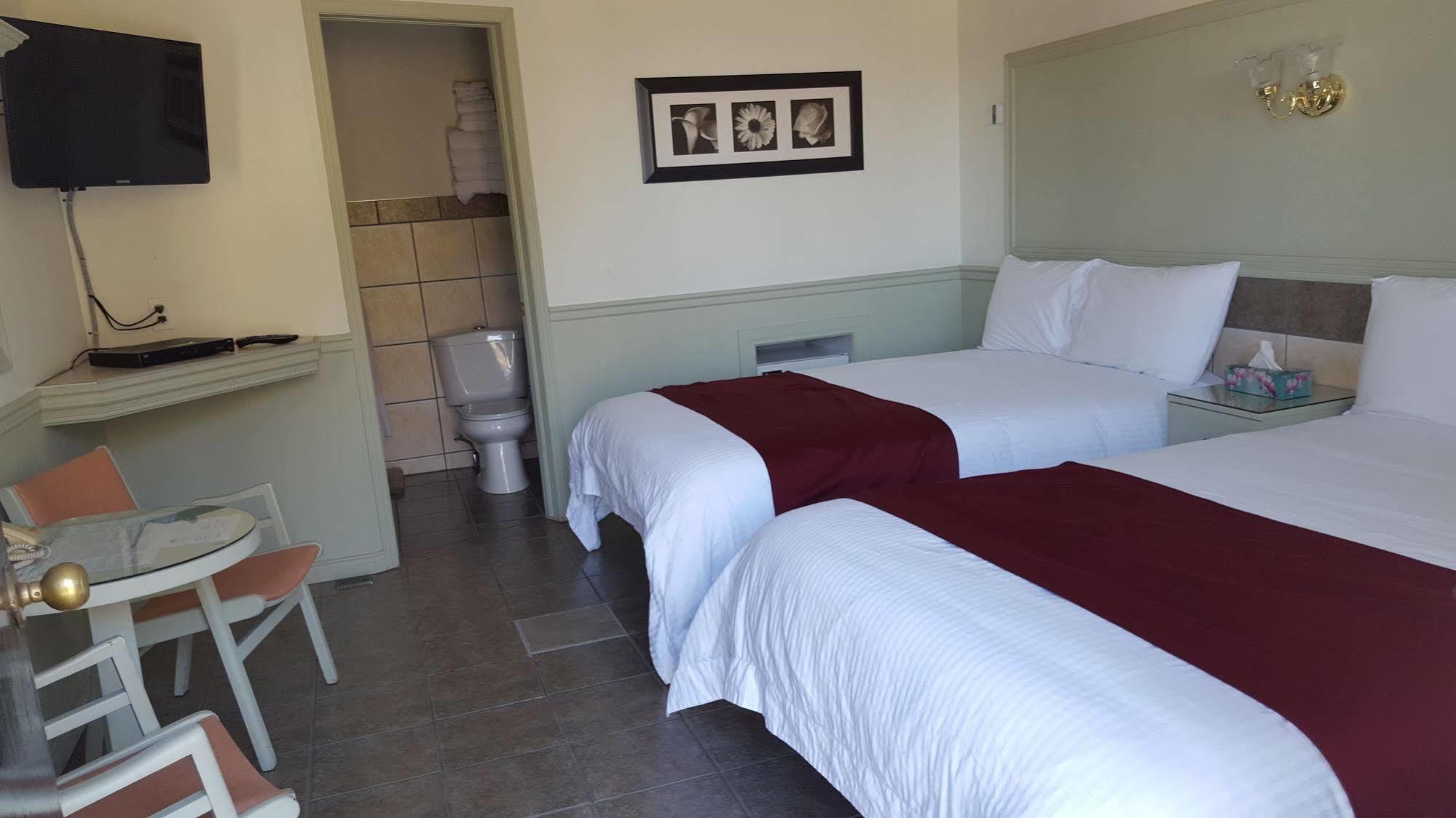 Motel Le Refuge Шербрук Экстерьер фото